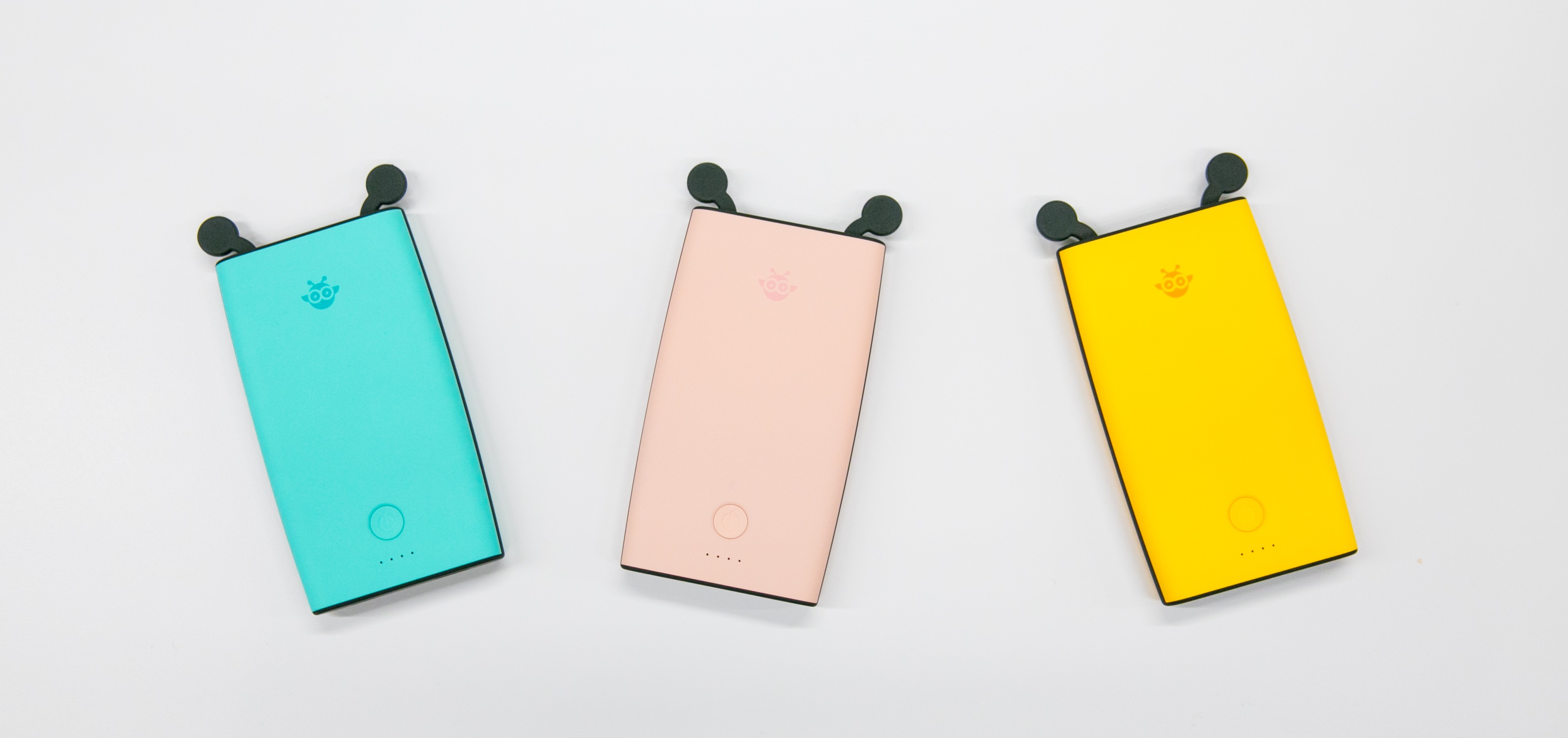 Beezer Mobile Power Banks Designed for the Next Generation