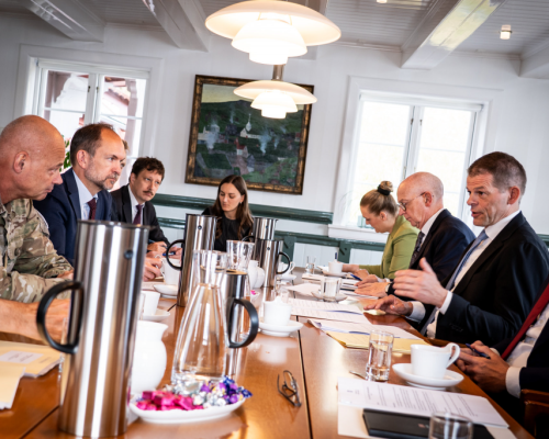 Arctic high on agenda at Denmark, Faroe Islands meeting